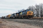 CSX 891 on M-403